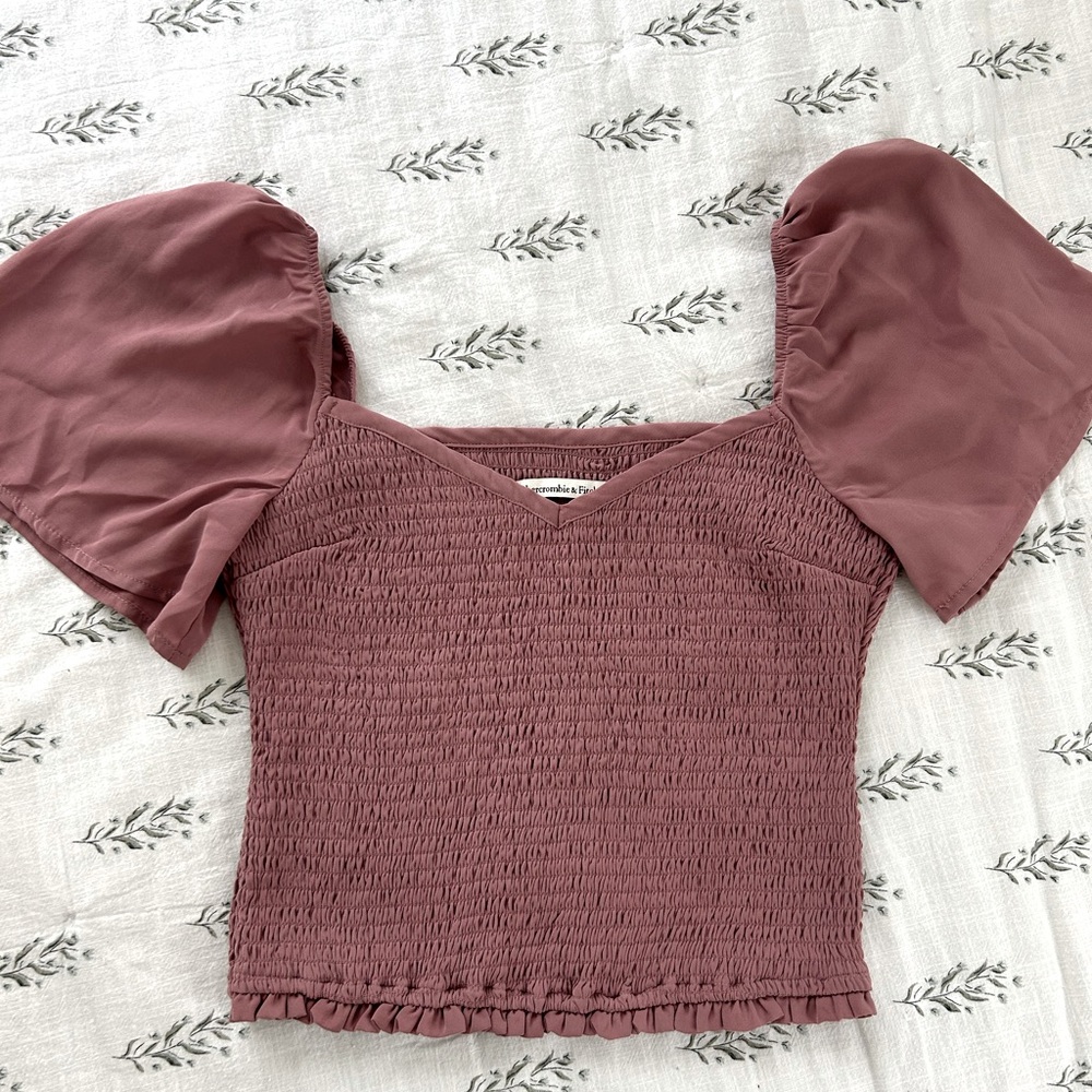 Abercrombie & Fitch top